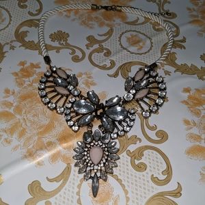 Statement necklace stone